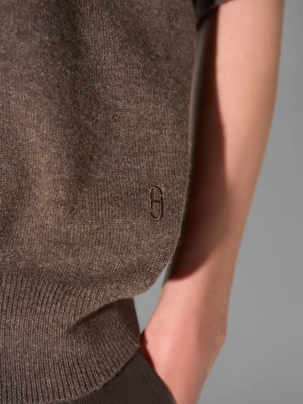 Cashmere Dames Trui V Hals Romeo Bruin